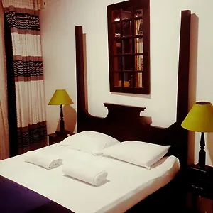 Dhawalagiri Inn Kandy